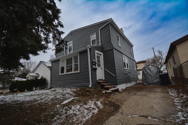 view of front of property