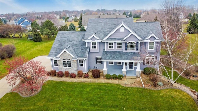 view of front of house featuring a front yard