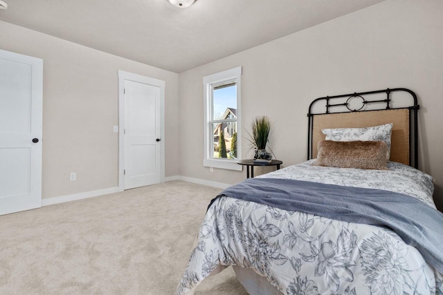 bedroom with carpet flooring