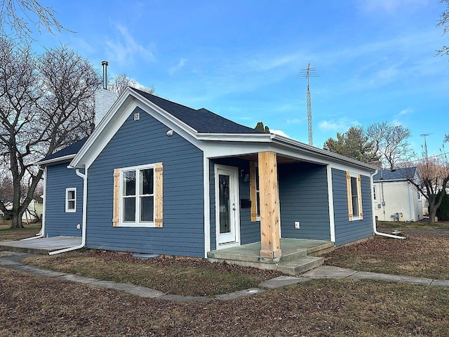 view of front of property with a porch