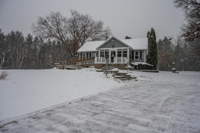 view of front facade with a porch