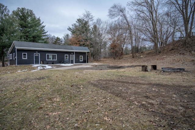 view of front of property