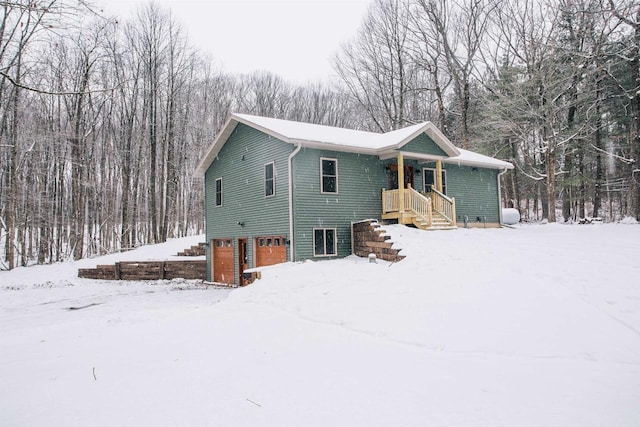 view of front of property featuring a garage