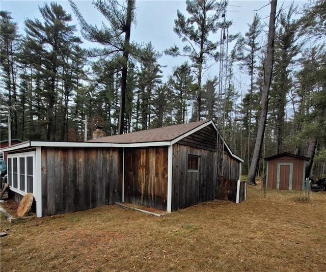 view of outdoor structure