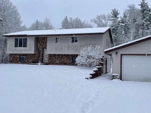 view of front of property featuring central AC