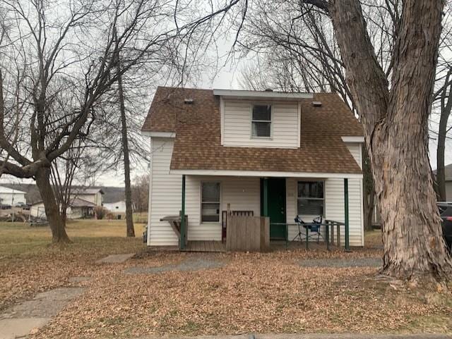 view of front facade with a porch