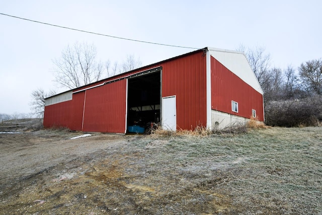 view of outbuilding