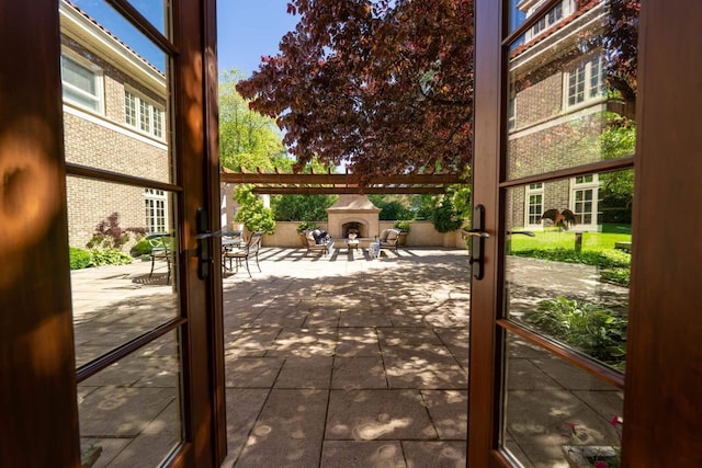 304 Braebourne Ct, Green Bay, WI 54301 - view of doorway to outside