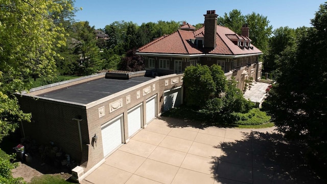 304 Braebourne Ct, Green Bay, WI 54301 - view of home's exterior featuring a garage