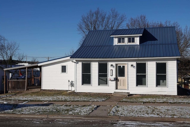 view of front of property