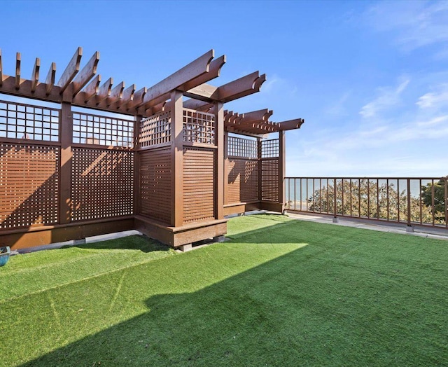 view of yard with a pergola