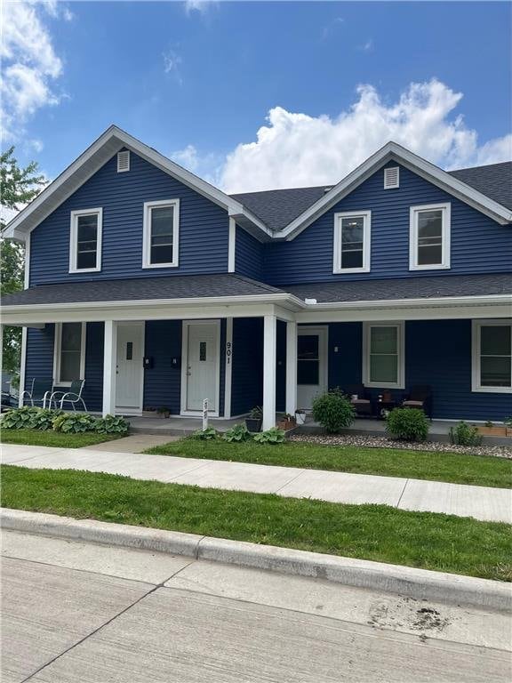 view of front of home with covered porch