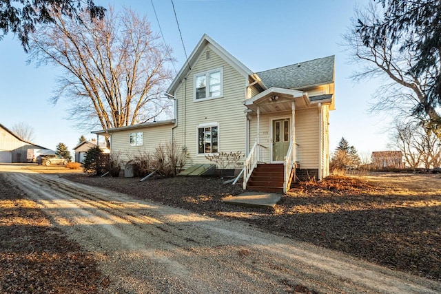 view of front of property