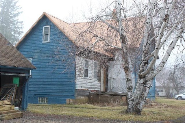 view of home's exterior