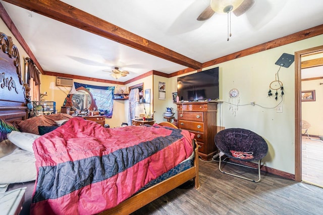 bedroom featuring a wall unit AC, ceiling fan, ornamental molding, and hardwood / wood-style flooring