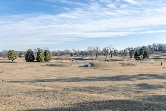 view of yard featuring a rural view