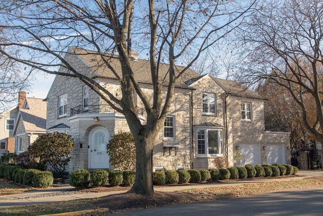 view of front facade with a garage