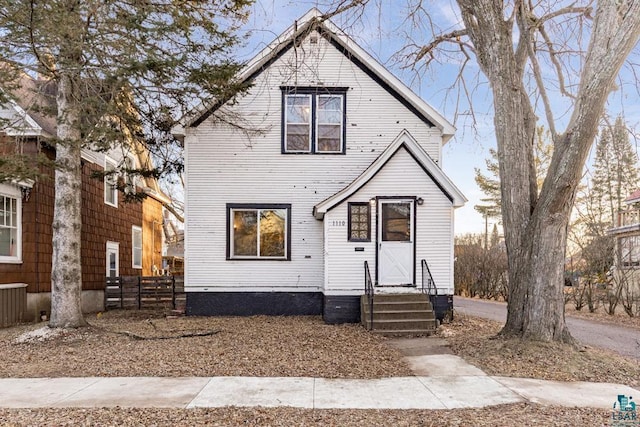 view of front of property