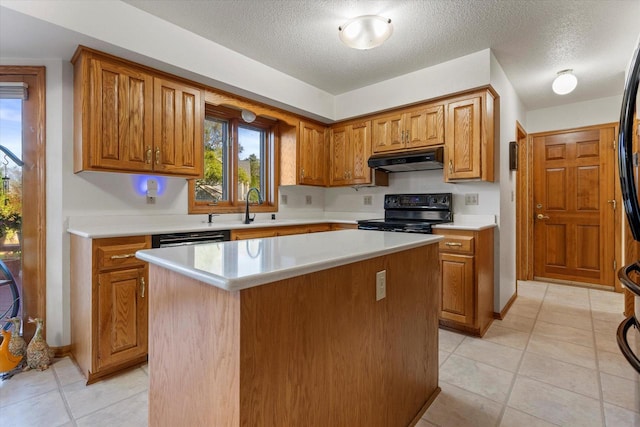 kitchen with dishwashing machine, a textured ceiling, sink, black electric range, and a kitchen island