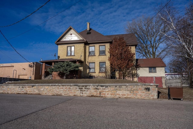 view of front of property