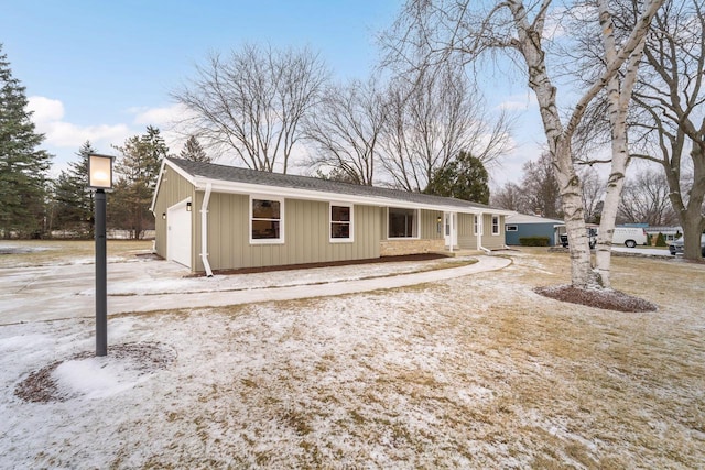 view of front of home featuring a garage