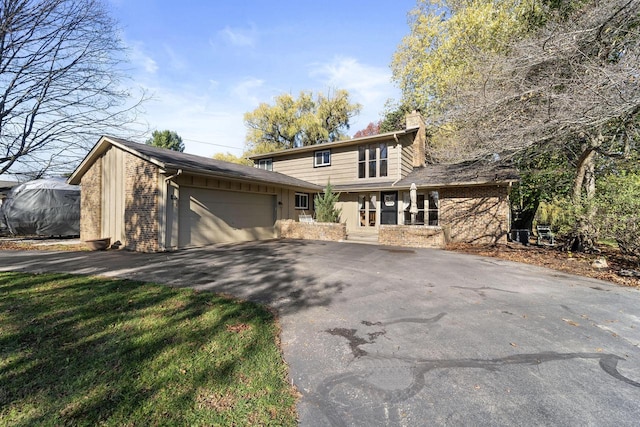 view of front facade with a garage