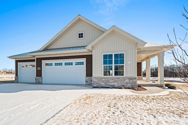 view of front of house with a garage