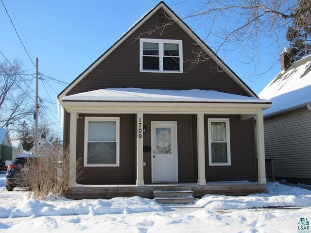 view of front of house featuring covered porch