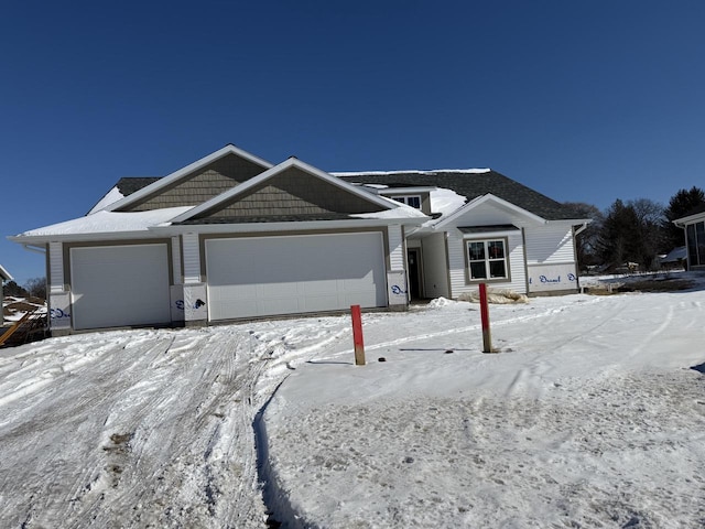 view of front facade featuring a garage