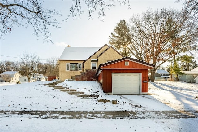 view of front of home featuring a garage