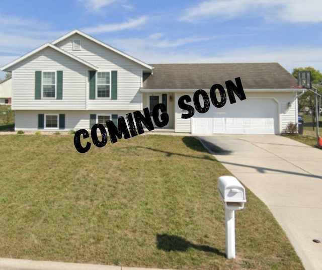 view of front of house featuring a front yard