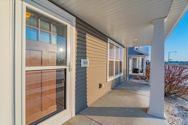 view of patio featuring covered porch