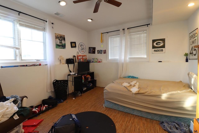 bedroom featuring ceiling fan