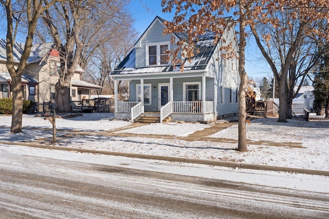 view of front facade with covered porch