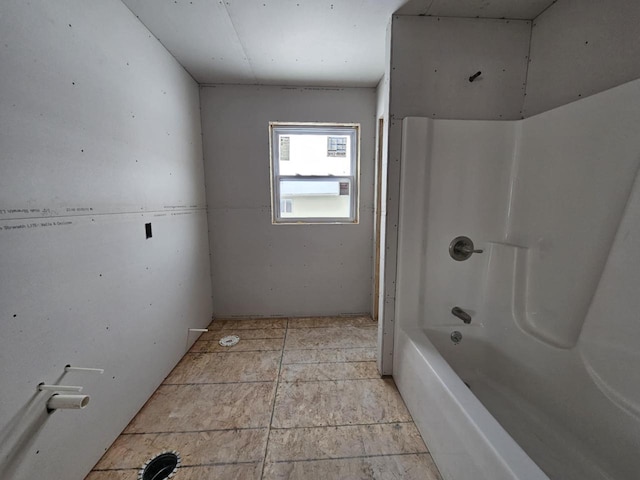 bathroom with a bathtub