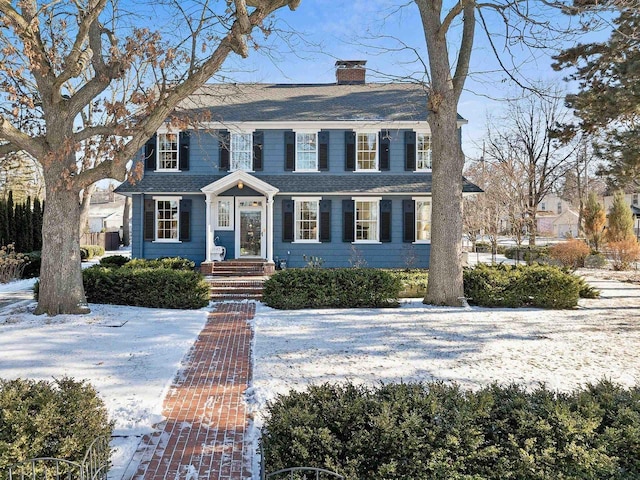 view of colonial inspired home