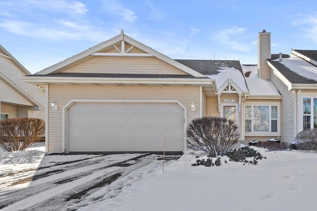 view of front facade featuring a garage