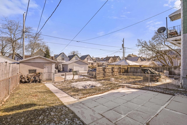 view of yard with a patio area