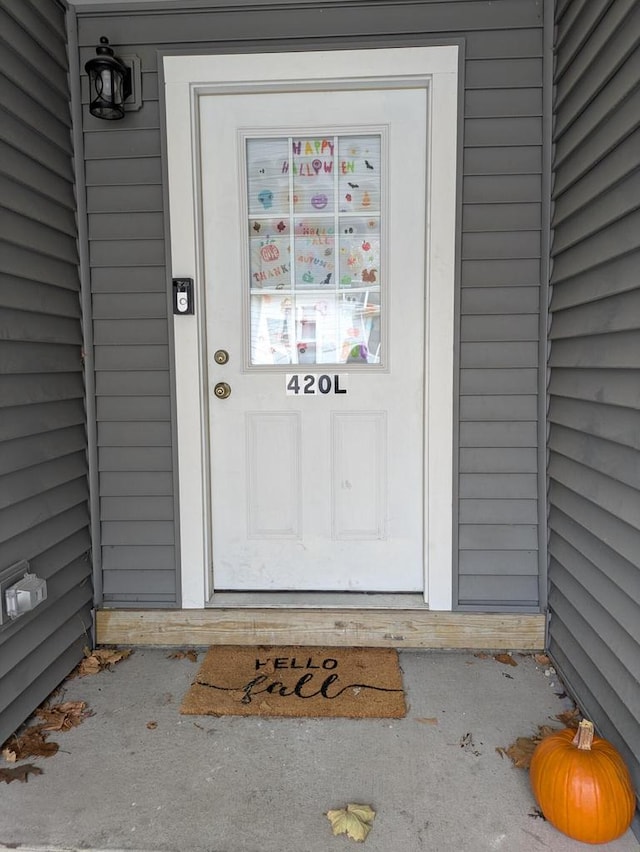 view of entrance to property