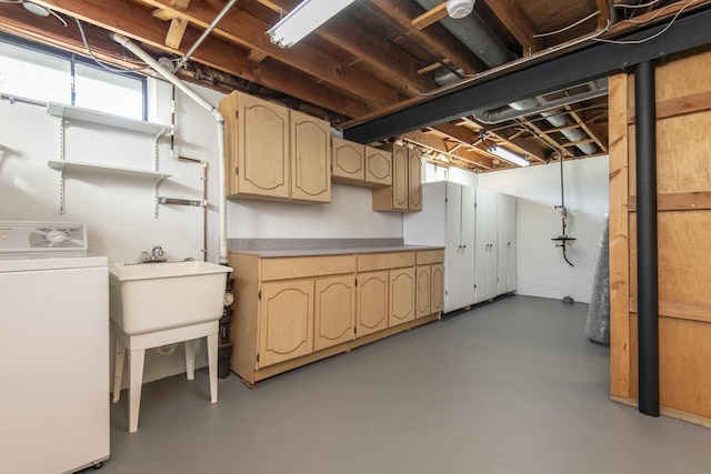 basement featuring washer / clothes dryer