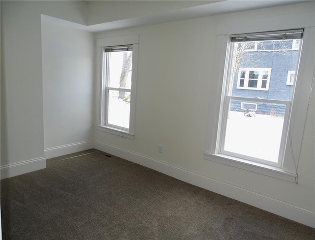 view of carpeted spare room