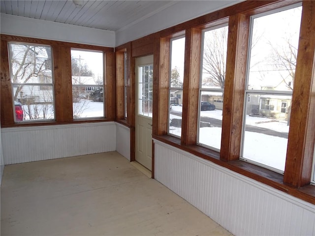 view of unfurnished sunroom