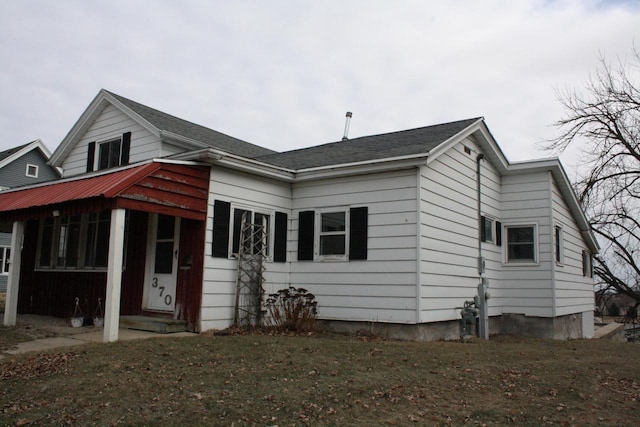 exterior space with a yard