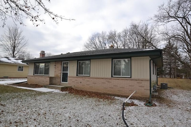 view of front of house with central air condition unit