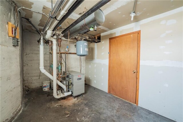 1010 S Farwell St, Eau Claire, WI 54701 - view of utilities