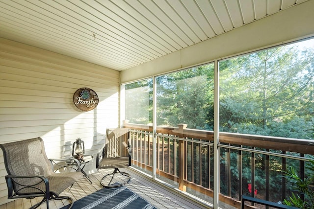 view of sunroom / solarium