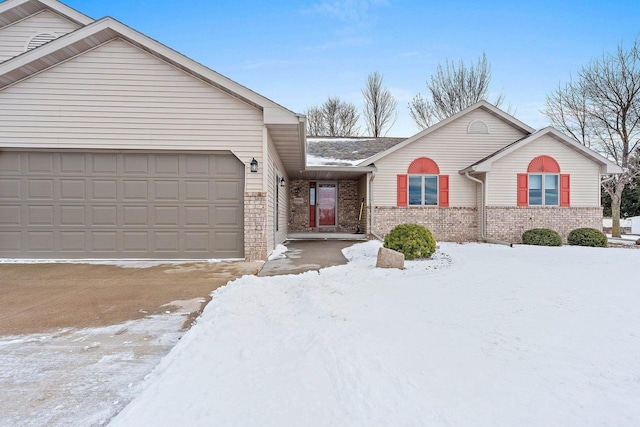 view of front of home featuring a garage