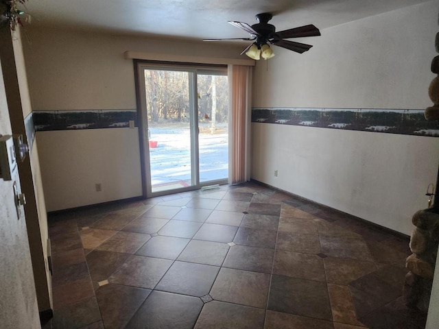 unfurnished room featuring ceiling fan