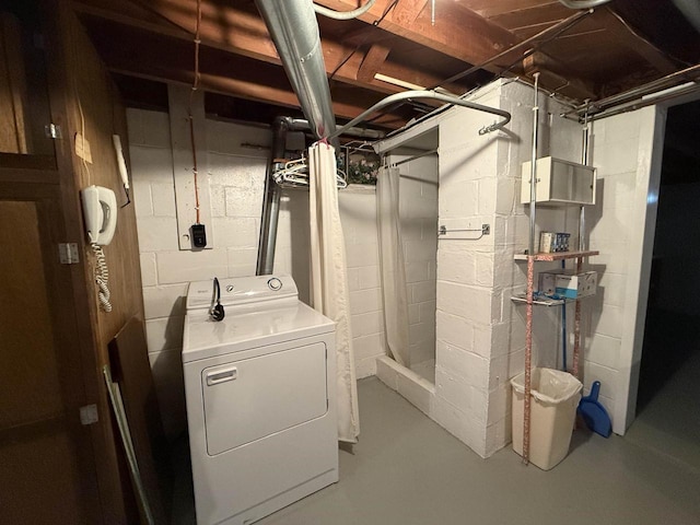 basement featuring washer / clothes dryer