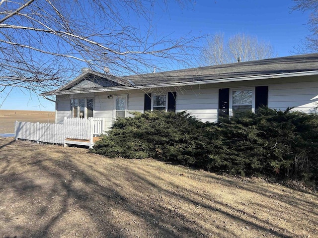 view of front of property